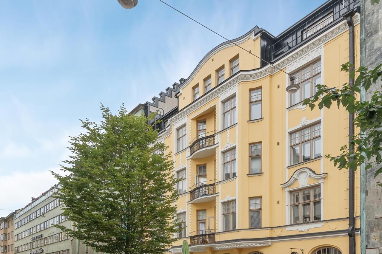 Wehost Fabulous 2Br In Prestigious Punavuori @Iso Roobertinkatu 26 Helsinki Luaran gambar